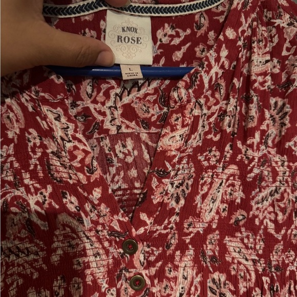 Knox Rose Red and White Flutter Sleeve Midi Dress - Picture 4 of 7